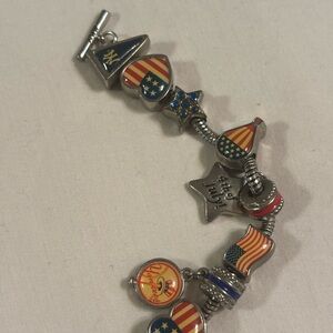 Sterlin Silver Style Snake Chain Charm Bracelet – USA Patriotic & Yankees Charms